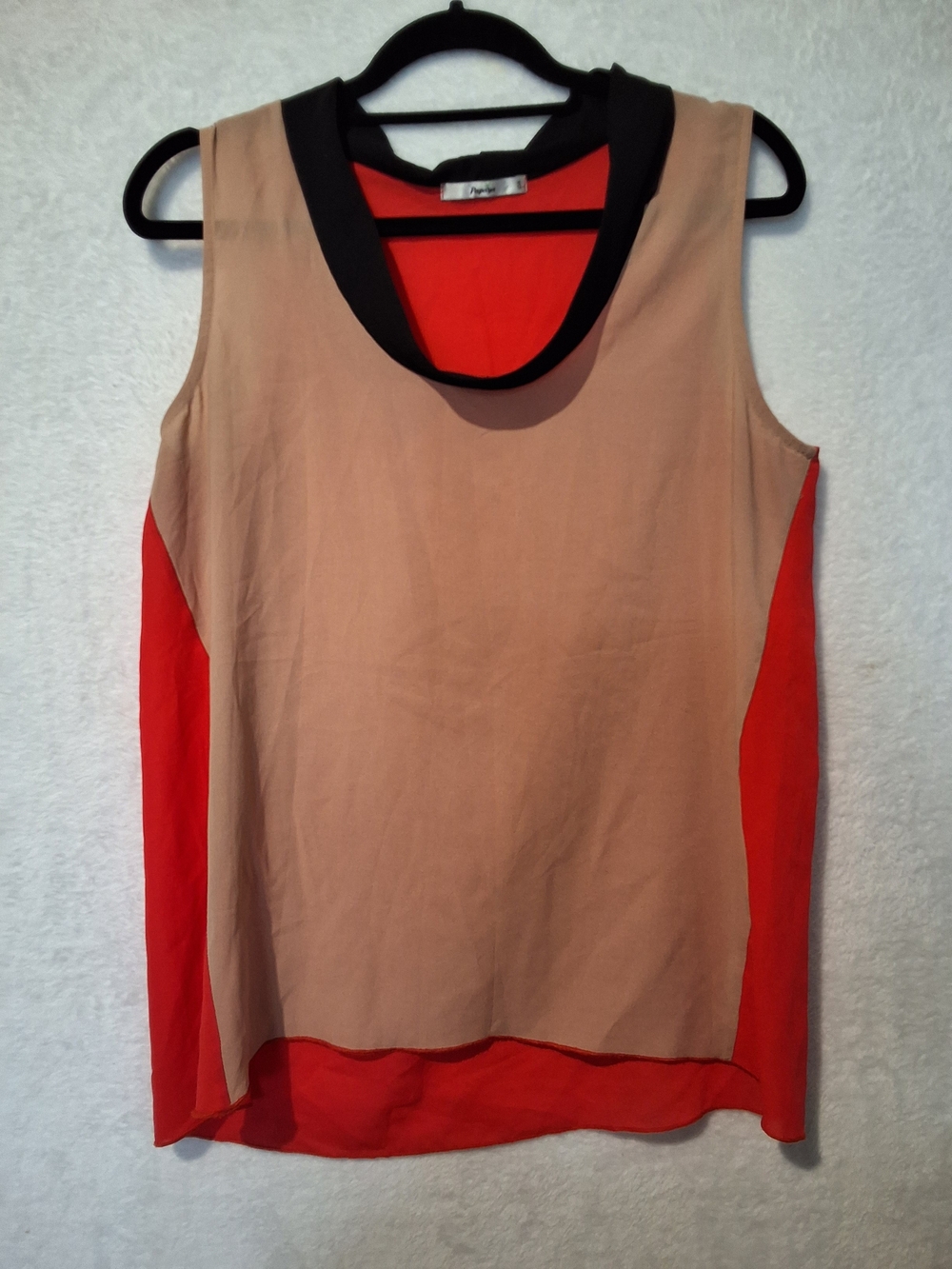Papaya Beige & Red Colorblock Sleeveless Camisole with Black Trim
